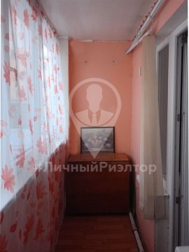 2-к квартира, 1/3 эт., 50м²