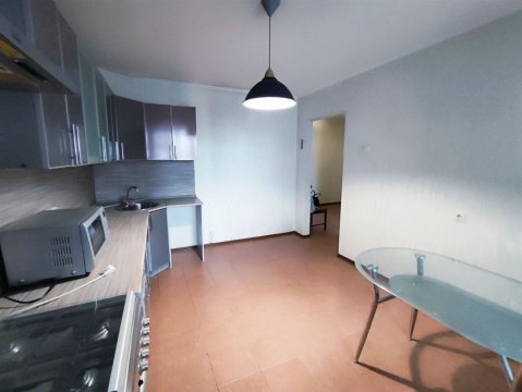 3-к квартира, 8/10 эт., 89м²