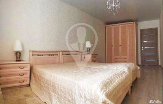 1-к квартира, 1/10 эт., 42м²